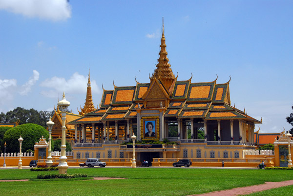 Chan Chaya Pavilion, Phnom Penh Royal Palace, from Sisowath Quai