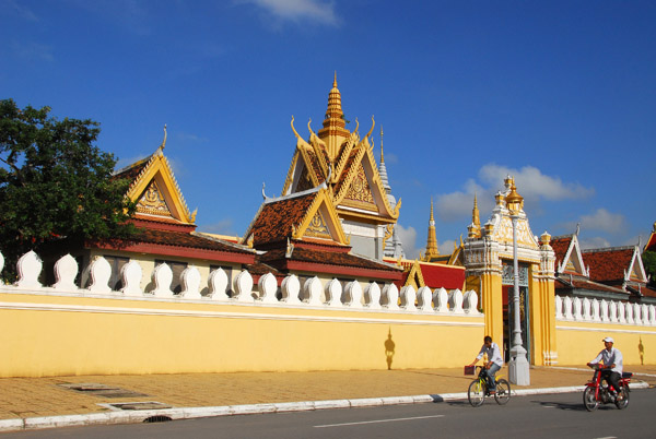 Wall of the Royal Palace and Silver Pagoda, Phnom Penh