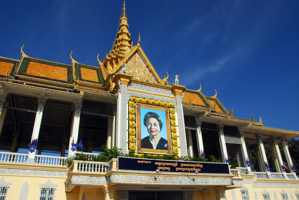 Chan Chaya Pavilion, Queen Mother Norodom Monineath
