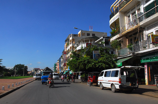 Phnom Penh riverfront - Sisowath Quay - a popular strip of bars and restaurants