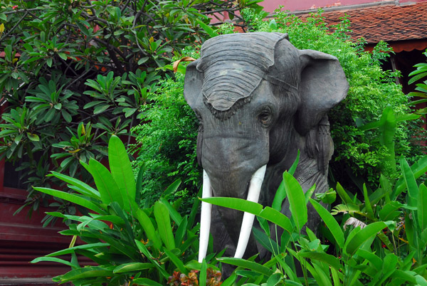 Massive elephant sculpture, Cambodian National Museum