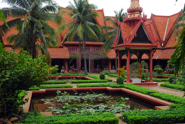 You can purchase a permit for photography in the museum courtyard