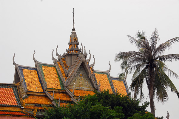 Wat Lang Ka, Phnom Penh - rainy season
