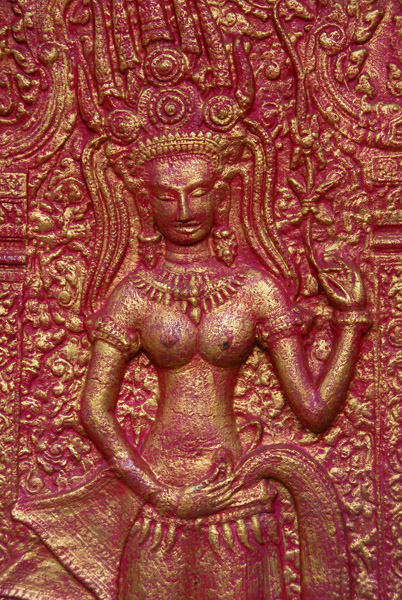 Female figure, Wat Phnom