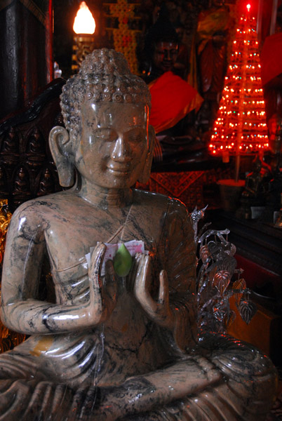 Fine stone Buddha, Wat Phnom