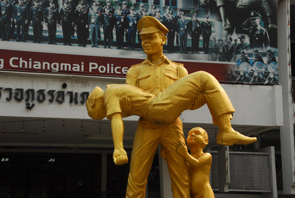 Chiang Mai Police Memorial, Thanon Phra Singh