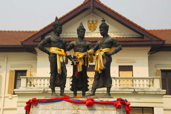 Three Kings Monument - Anusawari Sam Kasat - Chiang Mai
