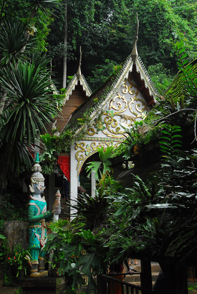 Entrance to Chiang Dao caves