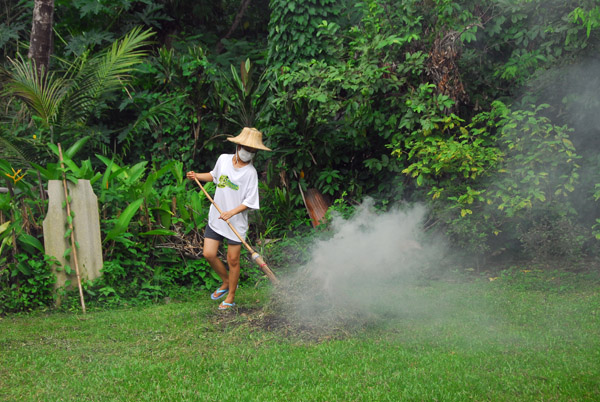 Another aunt working in the yard