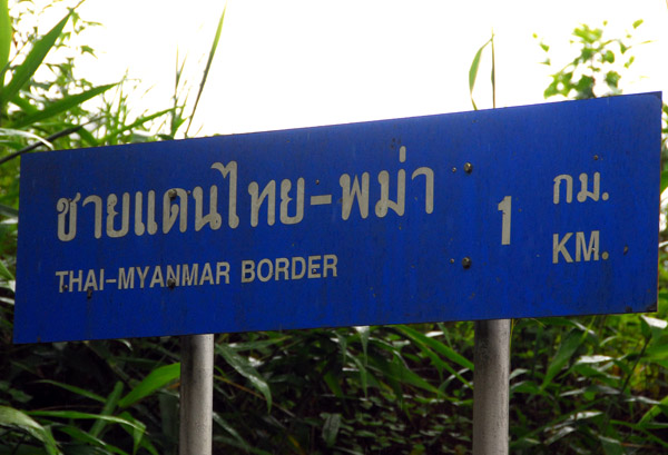 Thai-Myanmar (Burma) Border 1 km, Doi Ang Khang