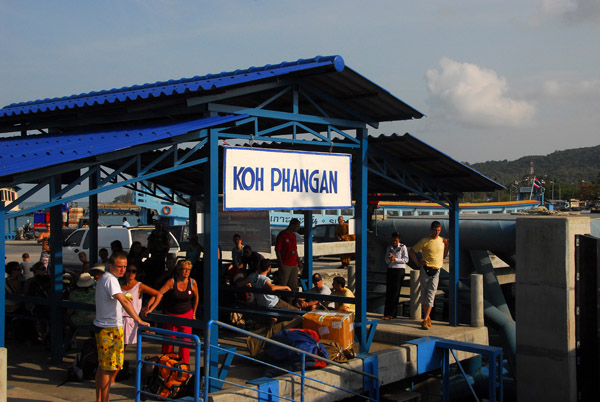Arrival at Koh Phangan, 30 minutes from Koh Samui