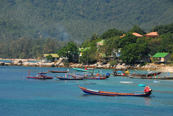 Long-tail boats moored off the village beach, Ban Mae Hat, Ko Tao