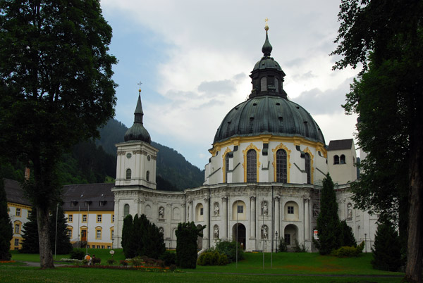 Kloster Ettal, Benedictine monastery founded in 1330