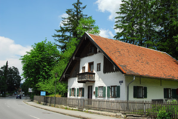 Ettaler Strae 47, D-82487 Oberammergau