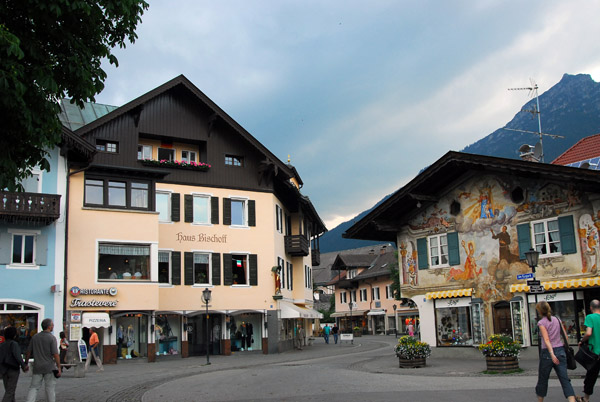 Am Kurpark looking to Marienplatz, Garmisch-Partenkirchen