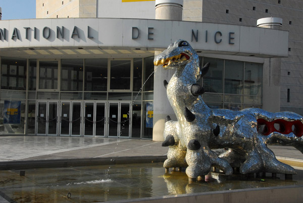 3D Mosaic of a dragon in front of the Natioanl Theater of Nice