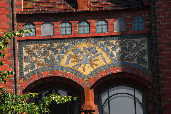 Neumnster Rathaus - mosaic