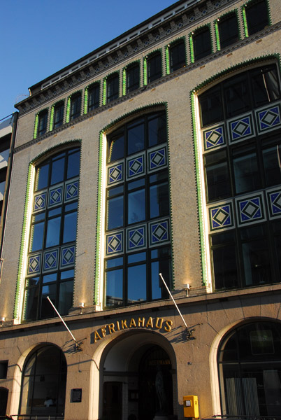 Afrikahaus, Groe Reichenstr. 27, D-24057 Hamburg (Woermann)