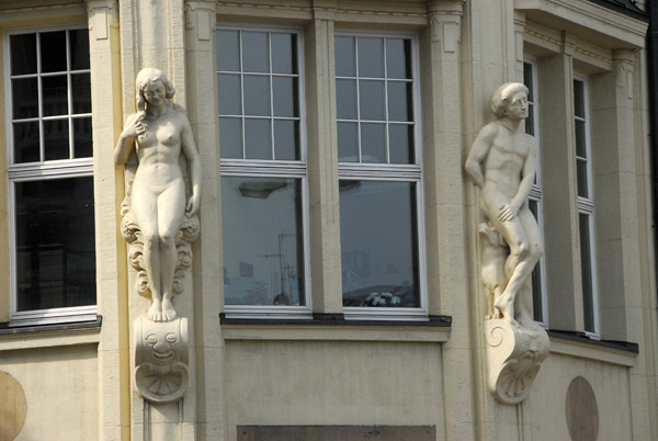 Architectural sculpture, Hamburg-St. Georg
