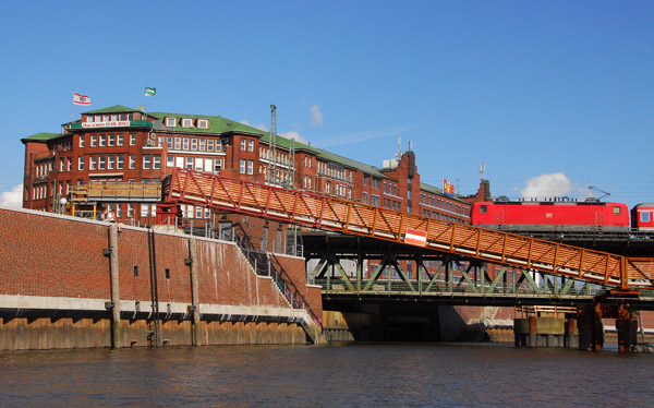 Railway bridge, Oberhafenstrae, Hamburg