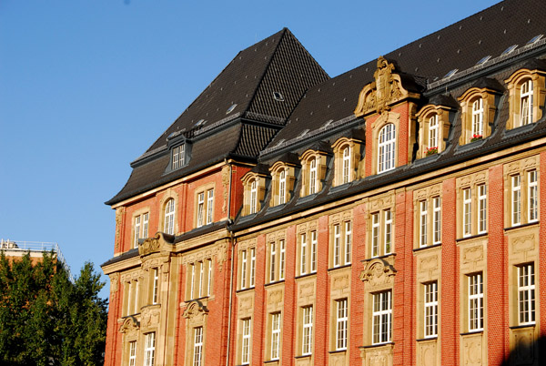 Hospital zum Heiligen Geist, Hamburg, founded
