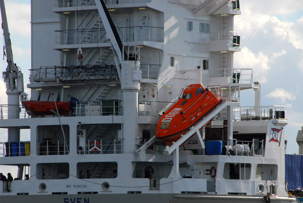 Life boat on the Sven (Hamburg) with callsign DGGW
