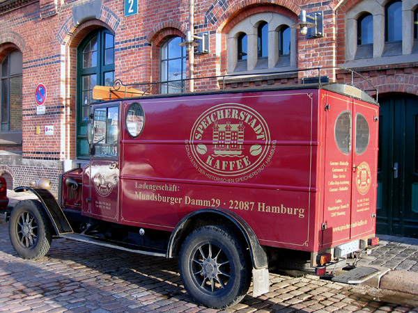 Speicherstadt Kaffee, old truck