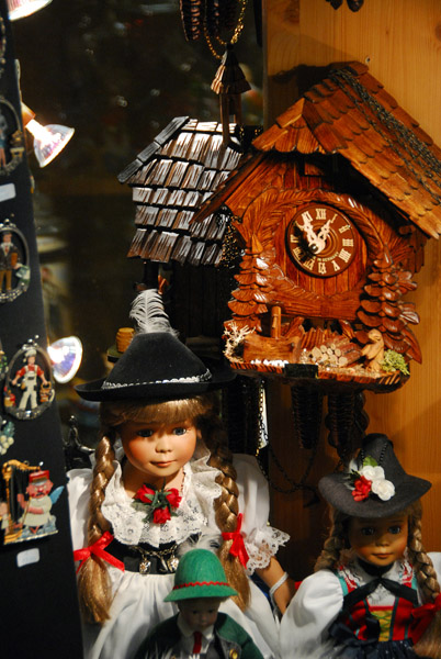 Munich shop window with kookoo clock and dolls