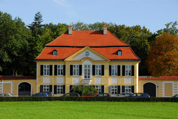 Villa on Sdliches Schlorondell, Nymphenburg Castle