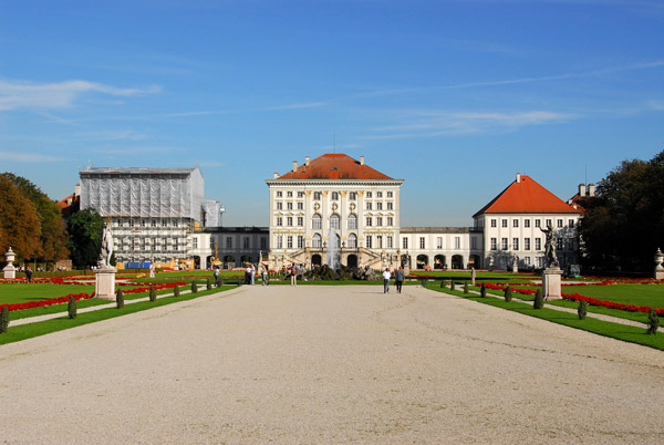 Alley leading west from Nymphenburg Palace