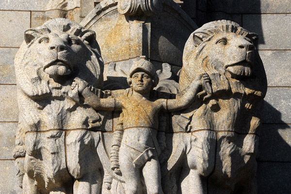 Boy leading the two lions pulling the chariot, Shrine of Remembrance