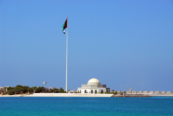 Giant flagpole, Abu Dhabi
