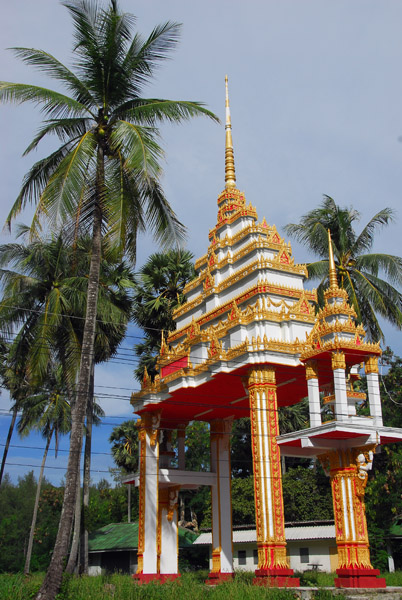 Temple, Naiharn Beach Lake, Phuket