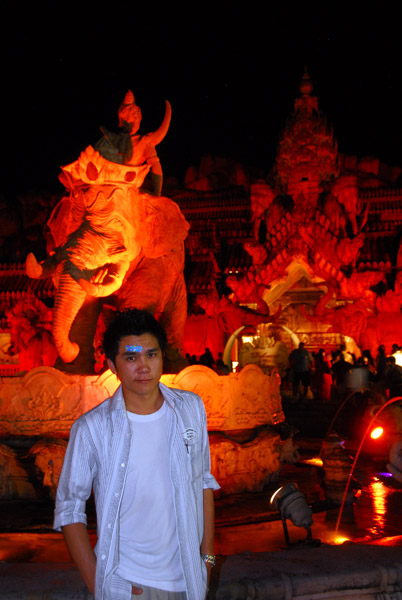 Jeng at the Palace of the Elephants