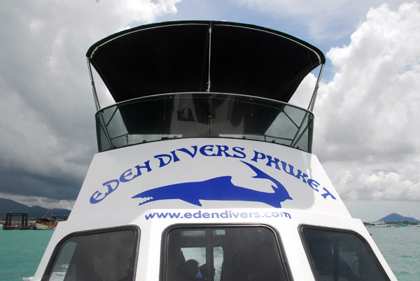 Eden Divers does half day, 2 tank dives, which depart late morning