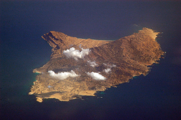 Kuria Muria Islands, Oman (17 30N/56 01E)