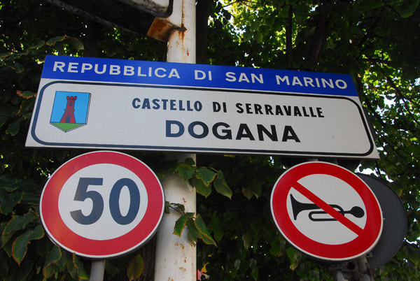 San Marino - Dogana - Castello di Serravalle