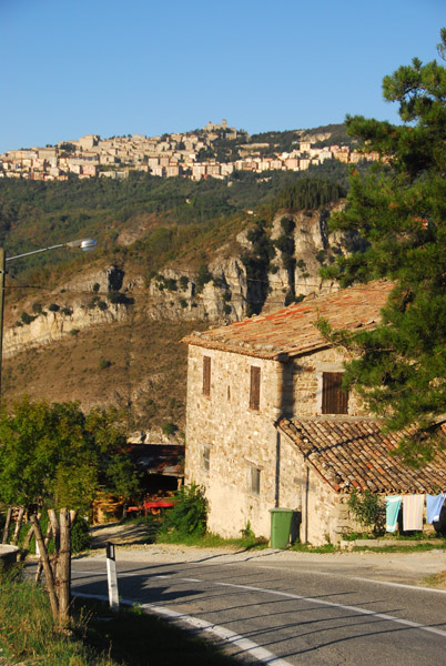 Strada La Venezia, San Marino (N43 54 42/E12 25 27)