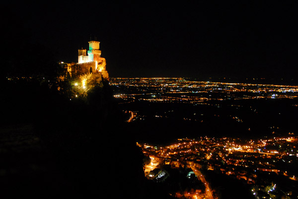 Castello della Guaita, San Marino and the lights of Italy