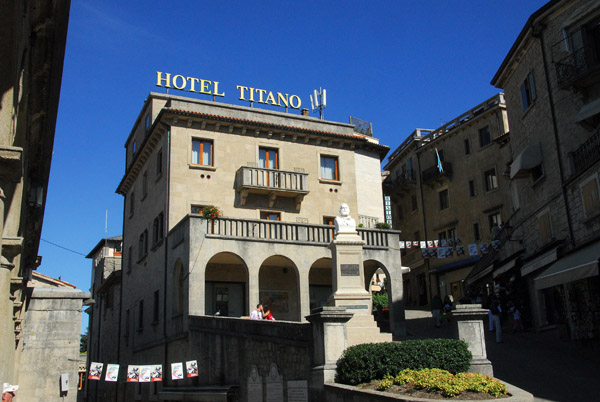 Piazza Garibaldi, Hotel Titano, San Marino