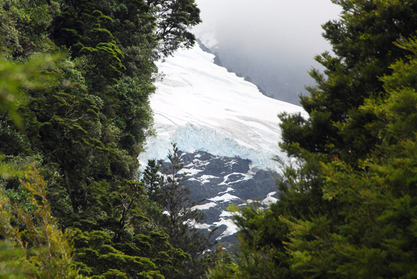 First glimpse of Roys Glacier, Mount Aspiring