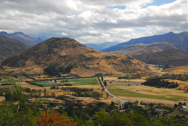 Looking down onto Rte 6, the road to Queenstown