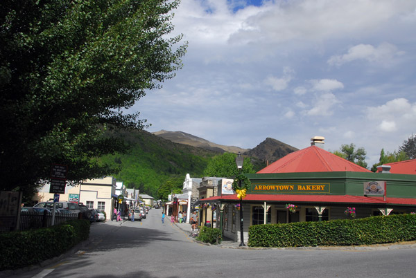 Historic gold mining town of Arrowtown, pop1,692