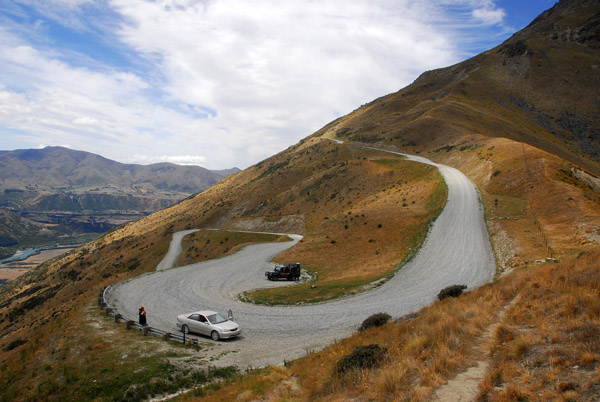 Hairpin curve, Remarkables
