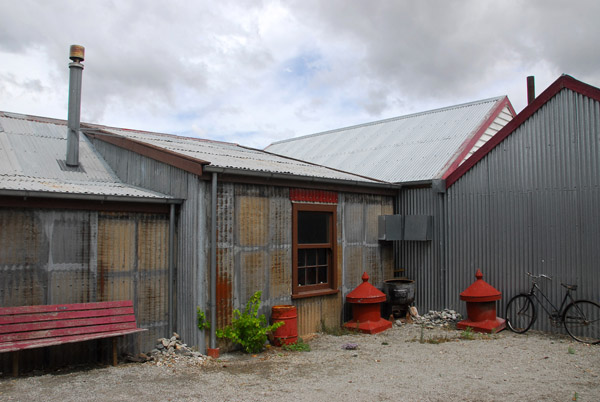 Old tin shacks, Cromwell Historic District