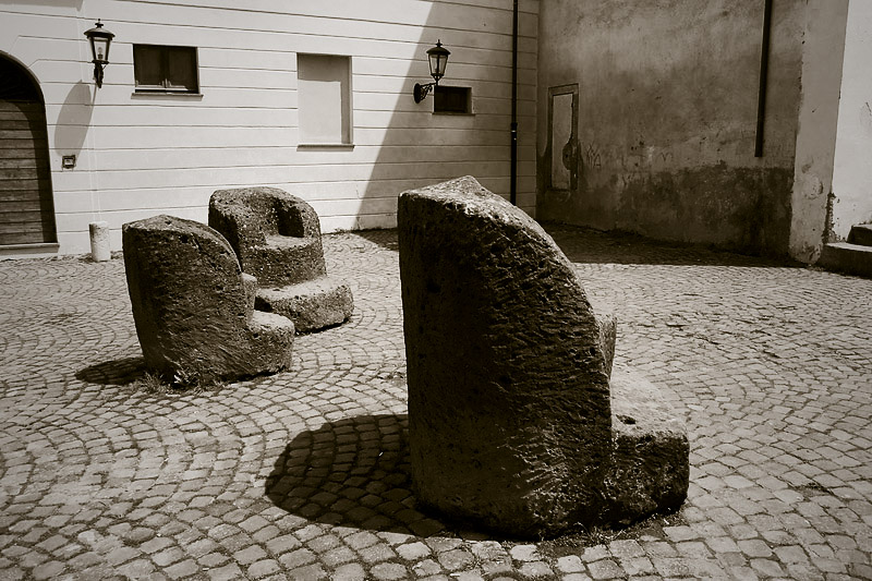 stone henge 2004