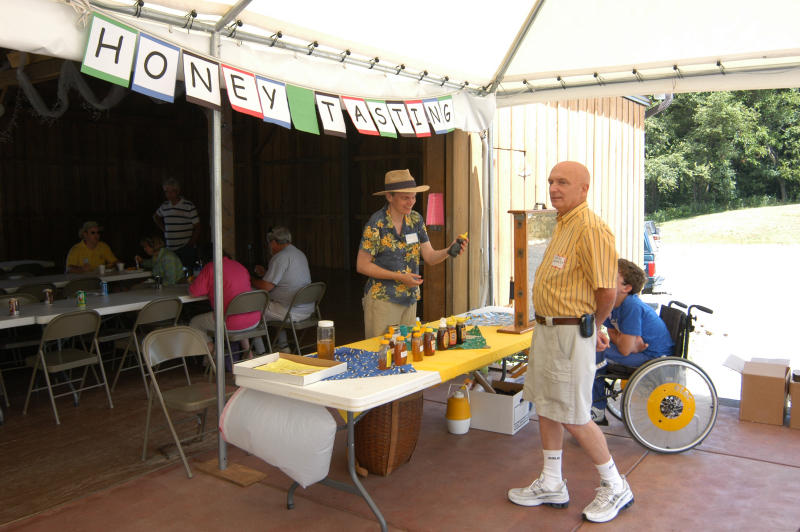 Dan Worst at the honey tasting table