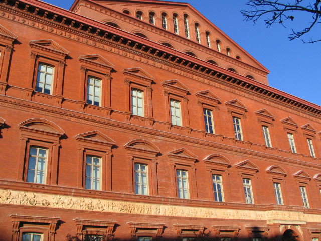 Side facade.jpg
