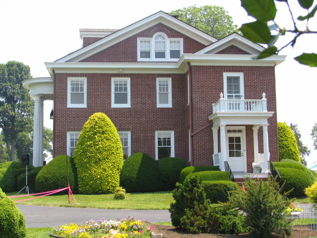 side facade.JPG