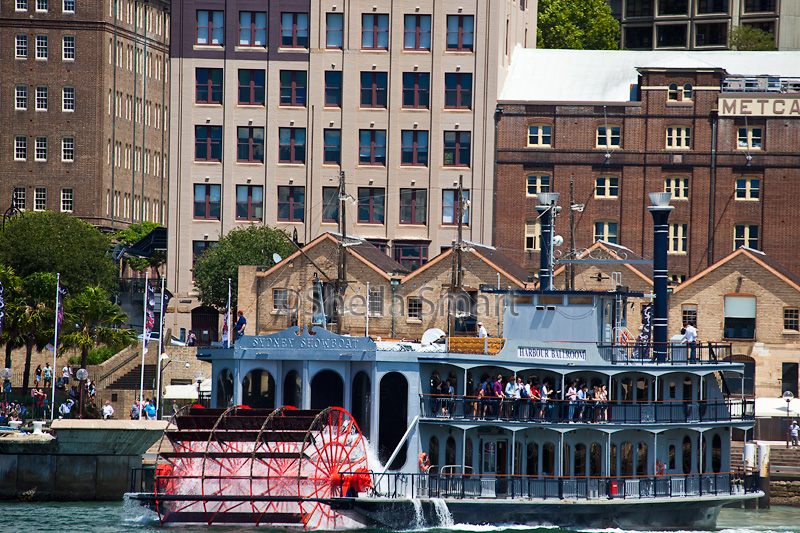 Sydney showboat 
